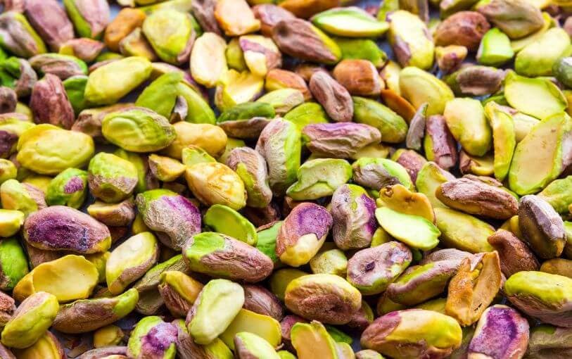 Gros plan sur les pistaches de Bronte, l’or vert de l’Etna récolté en Sicile à l’automne