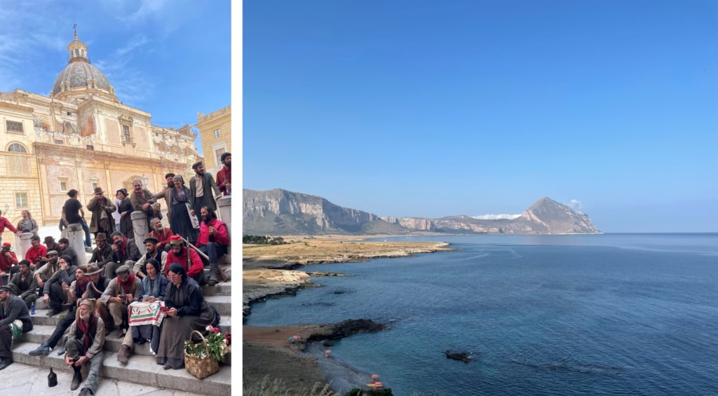 Vieux village sicilien avec habitants en costume traditionnel et architecture baroque, vue sur mer et paysage côtier. Sicile Mon Amour